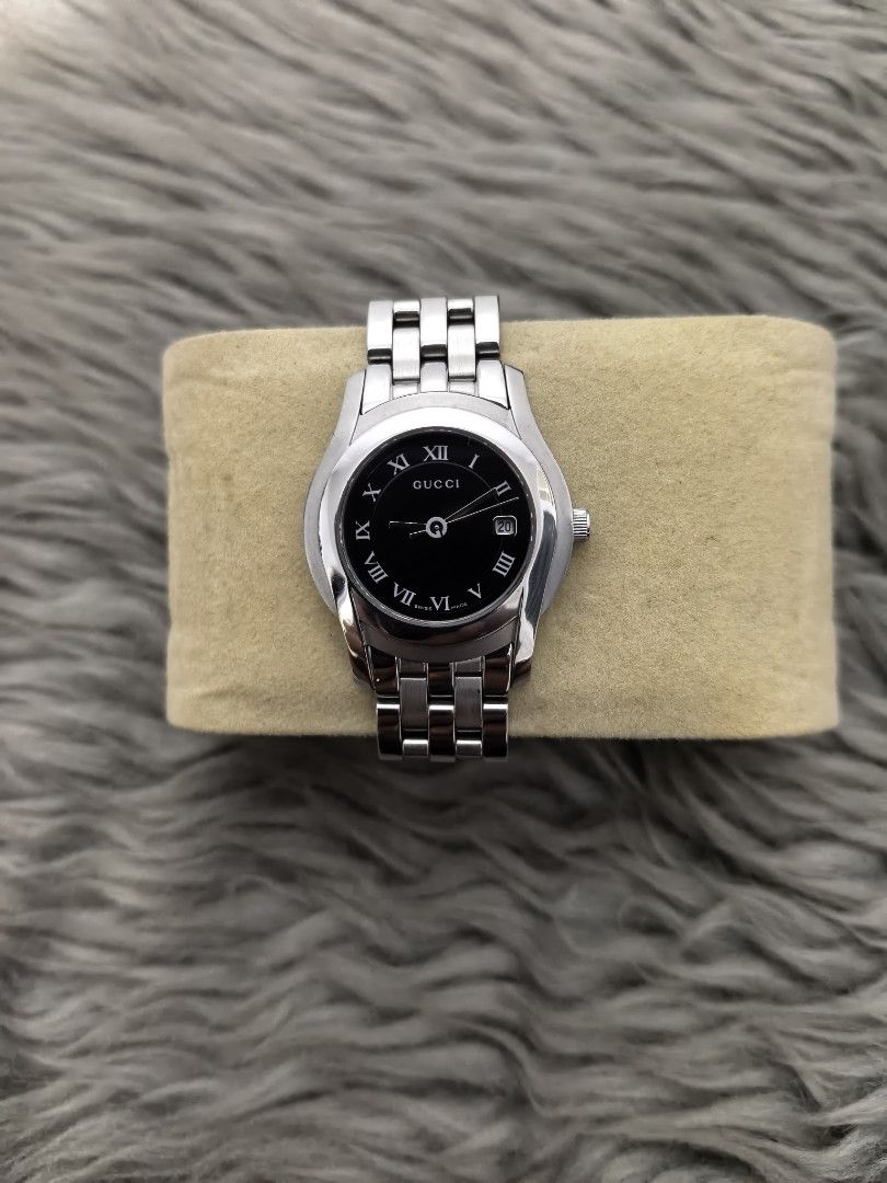 Gucci watch 5500L (Category: Luxury Watches) located in Quezon City. Submitted by winz1026 (Listing ID 1469169429, Image 3). Description: Gucci watch Model 5500L Swissmade All Stainless In good running condition For small wrist 6 to 7 Location quezon city/manila Meet up Pic up COD /COP via lbc.
