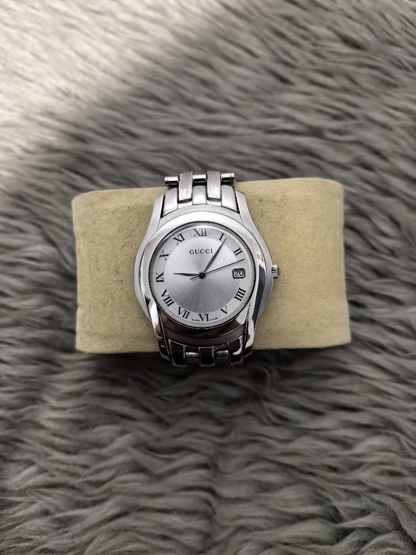 Gucci watch 5500M (Category: Luxury Watches) located in Quezon City. Submitted by winz1026 (Listing ID 1469168607, Image 3). Description: Gucci watch 5500M Swissmade All Stainless In good running con For small wrist size 7 Location.. Quezon city /manila Meet up Pickup COD/COP VIA LBC.