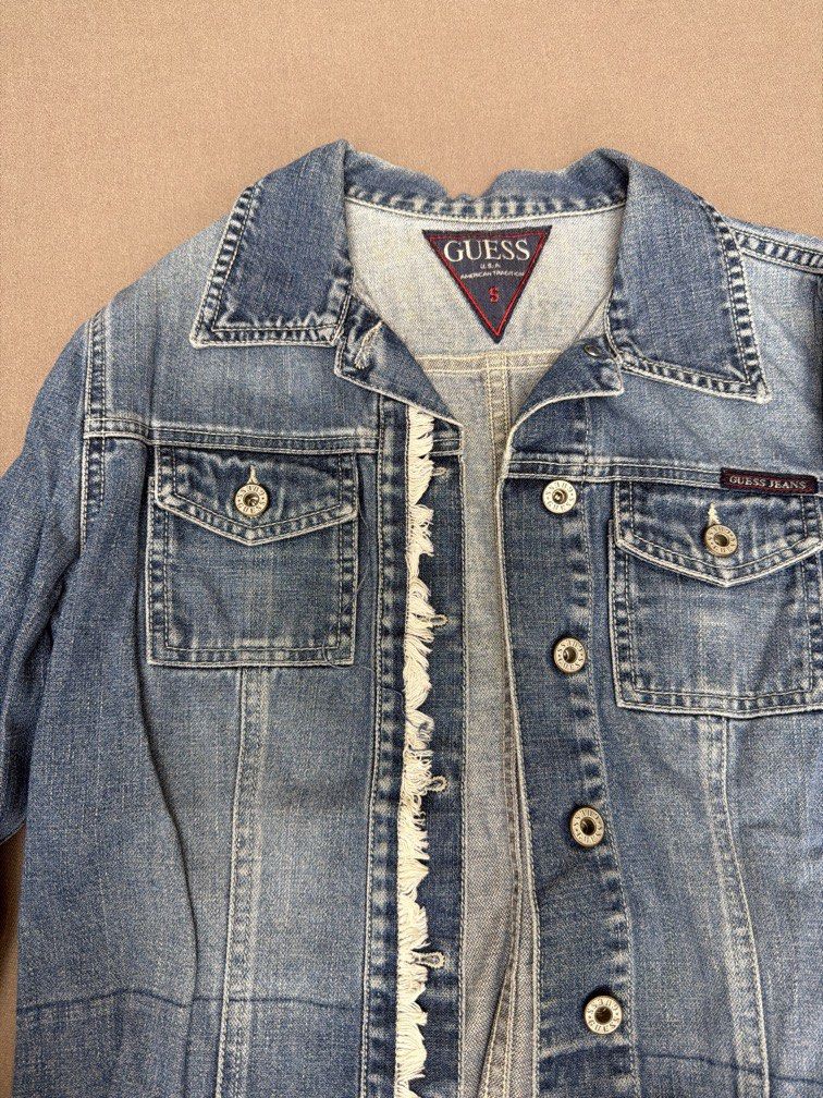 Guess Denim Jacket (Category: Coats, Jackets and Outerwear) located in Las Pinas. Submitted by thealyssacloset (Listing ID 1469217742, Image 3). Description: .