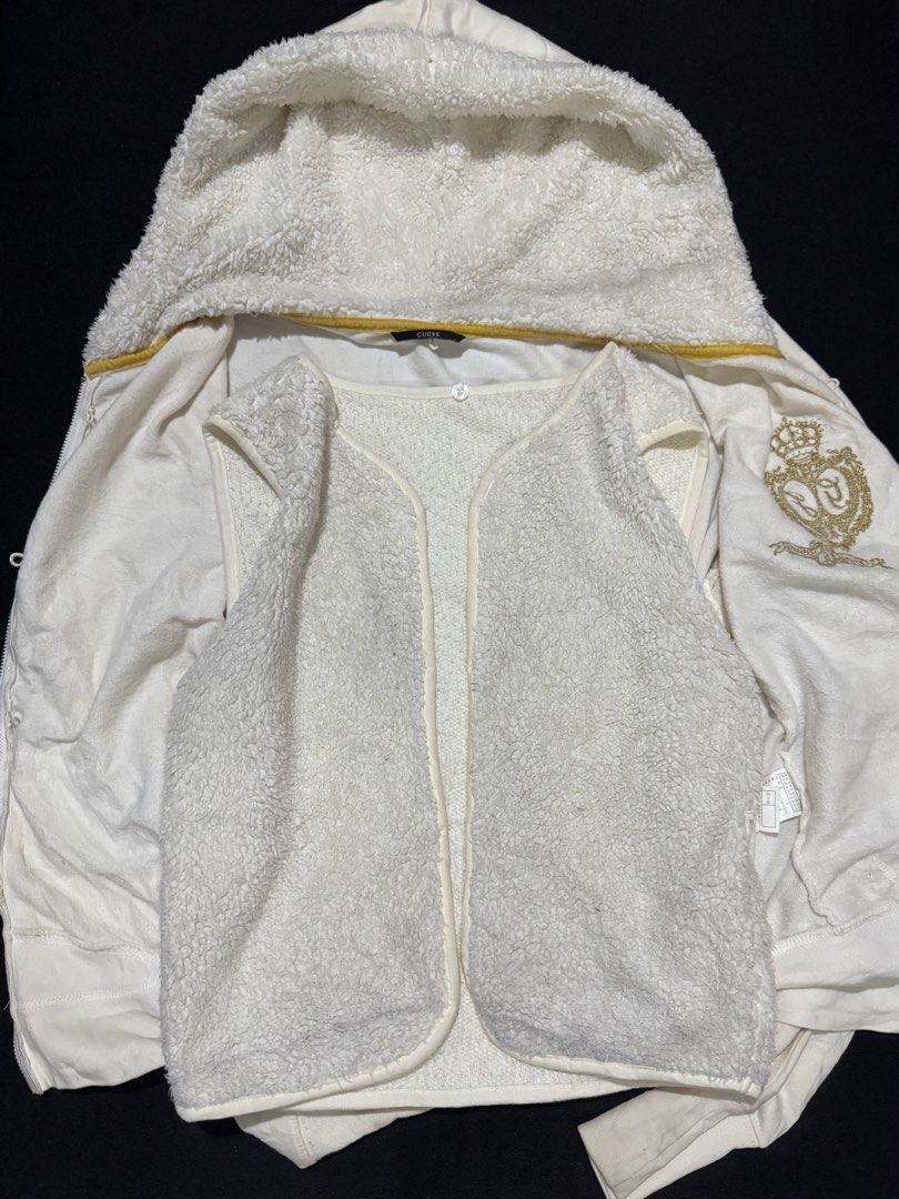 Guess sherpa fullzip hoodie (Category: Coats, Jackets and Outerwear) located in Marawi City. Submitted by prmothrift.11 (Listing ID 1469314865, Image 2). Description: Guess sherpa fullzip hoodie pang y2k mo detachable vest dimes 19x24 needs deep wash.