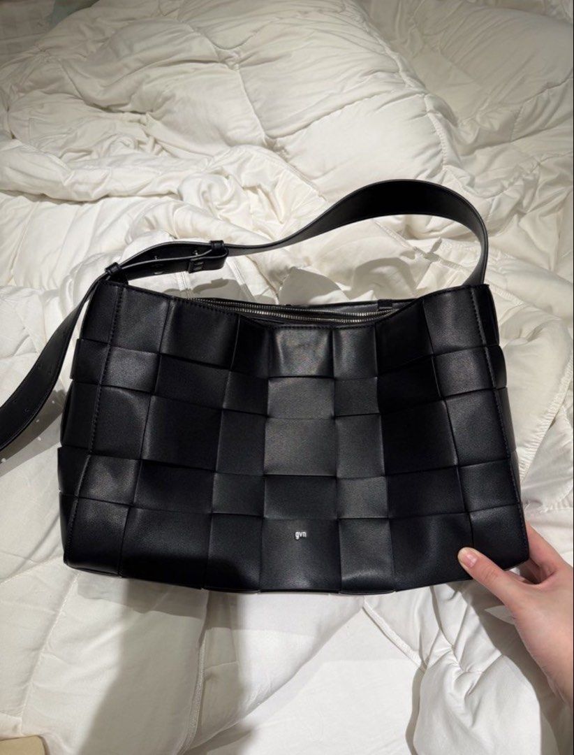 Gvn woven bag charcoal large (Category: Shoulder Bags) located in San Juan City. Submitted by prelovedstuff_01 (Listing ID 1469287064, Image 1). Description: GVN woven bag in Charcoal size Large 1.0 No flaws Like new W dust bag!.