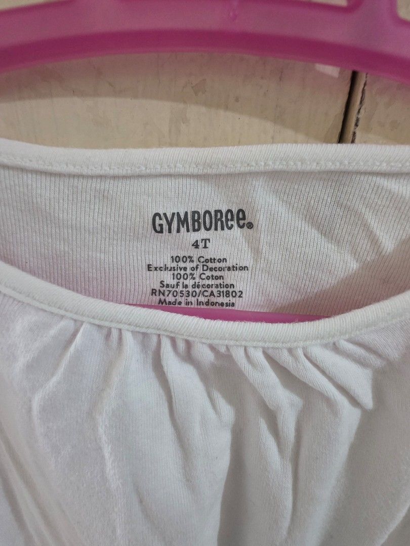 Gymboree White Long Sleeve Top Size 4T (Category: Babies & Kids Fashion) located in Manila. Submitted by dshopco (Listing ID 1469309249, Image 3). Description: - Brand: Gymboree - Size: 4T - Color: Solid white - Material: 100% cotton - Design: Two small decorative bow pockets near the hem - Neckline: Round neck with subtle gathering details Please manage expectations as this is preloved. Color may vary vs actual due to lighting. .