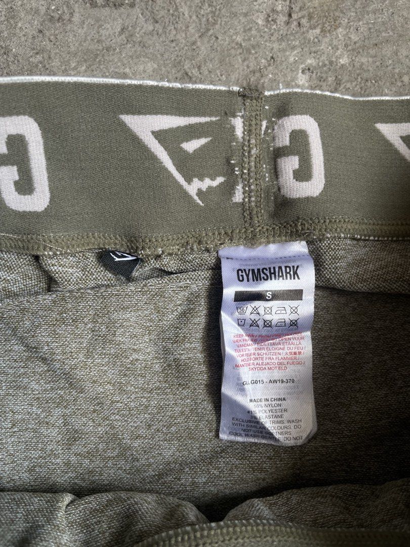 Gymshark Leggings (Category: Other Bottoms) located in Polomolok. Submitted by michaelorodio9504 (Listing ID 1469182600, Image 3). Description: Width 26-28 Length 34 Size Small No issue Excellent 9.5/10 Color rate.