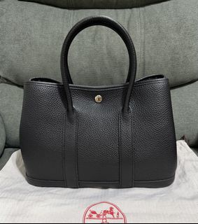 (Category: ) located in . Submitted by chic.bags (Listing ID 1469254535, Image 1). Description: .