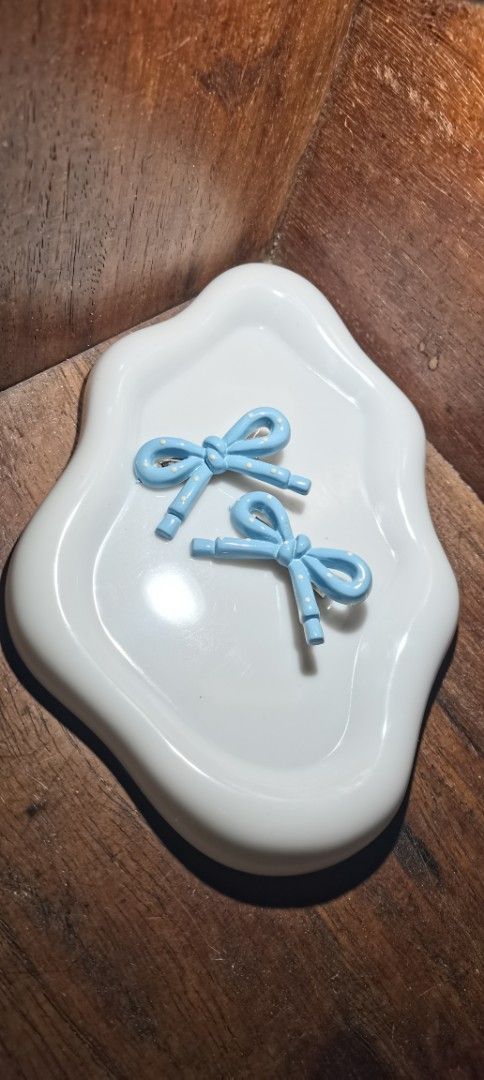 Hair Clips (Category: Babies & Kids Fashion) located in Lucena. Submitted by Miss_KitKitYow (Listing ID 1469356881, Image 3). Description: Might consider😊😊 ⚠️MOP - G**SH ⚠️MOD - J&T ⚠️No COD 📌pics upon request.