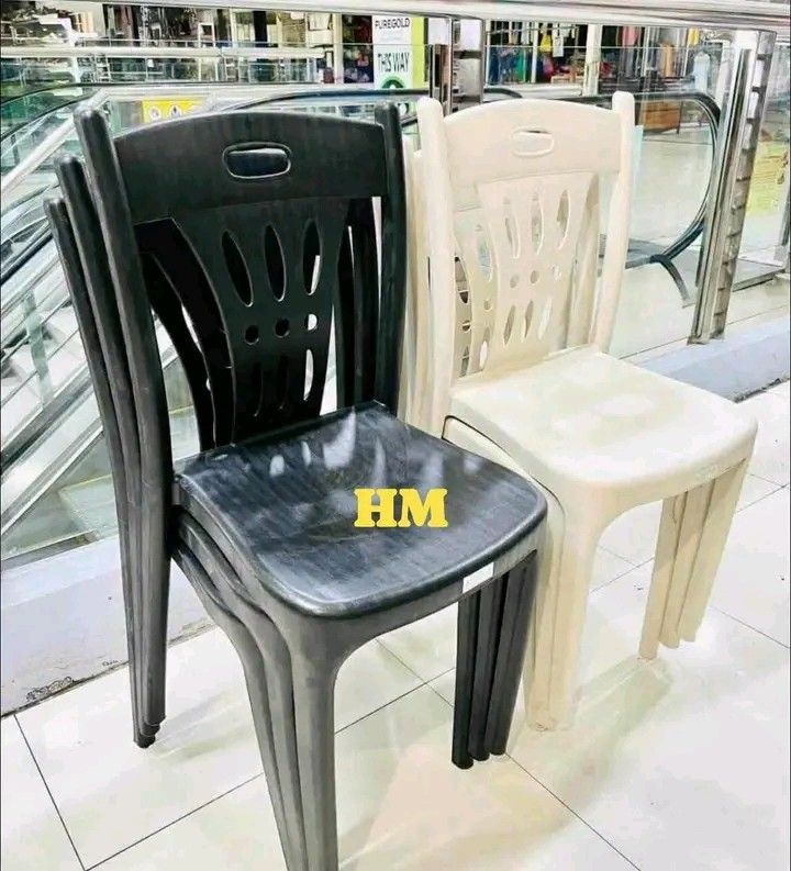 Hampas Chair (Category: Chairs) located in Manila. Submitted by marilynabo789 (Listing ID 1469179366, Image 3). Description: Stackable Plastic Chairs – Brand New! 🪑 Perfect for home, dining area, sari-sari store, events, parties, and business use! ✅ Brand New ✅ Available in Black and White ✅ Stackable – space-saving and easy to store ✅ Practical for everyday use ✅ Suitable for home and commercial use 🚚 Same-Day Delivery Available 📍 Delivery wi