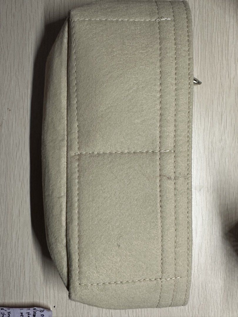 Handbang organizer - medium (Category: Accessory Holder, Box & Organizers) located in Manila. Submitted by shopkriscloset (Listing ID 1469259924, Image 1). Description: Brand new. Never been used. No plastic. Please refer to the last photo for the size ‼️PLEASE READ BEFORE PLACING AN OFFER -Please be patient and respectful. 🤗 If I don’t get to reply immediately, I might be working. - Please REFRAIN from making an offer if you do not intend to co