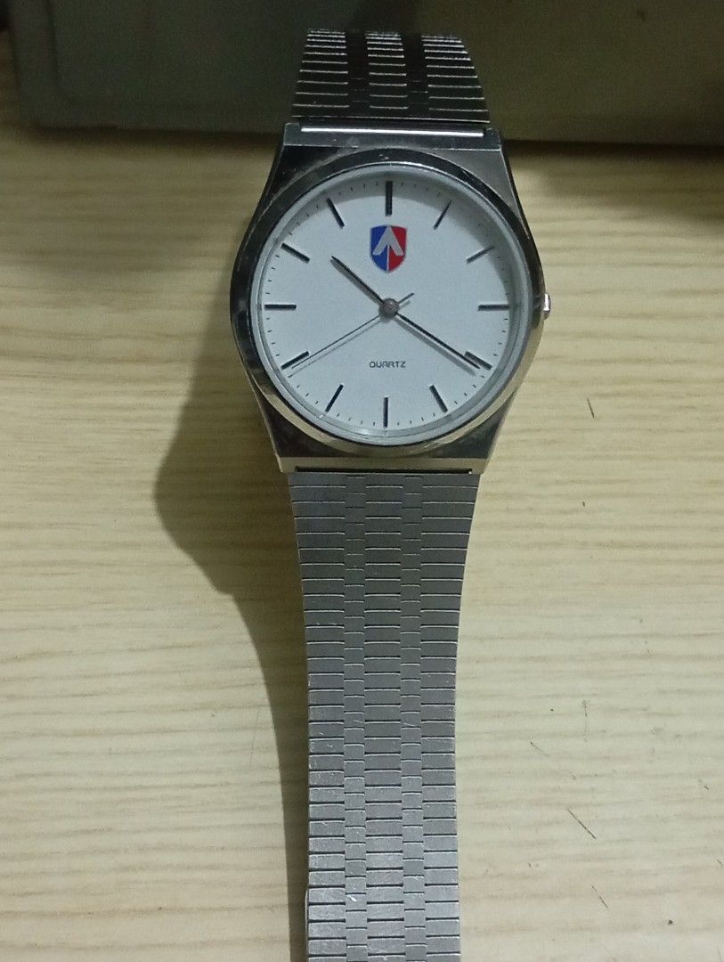 Handok Korea vintage quartz (Category: Men's Watches) located in Las Pinas. Submitted by quick_deals_great_finds2 (Listing ID 1469310970, Image 2). Description: Original vintage Korean watch 35mm medium fits wrist 7 inches Quartz with battery.