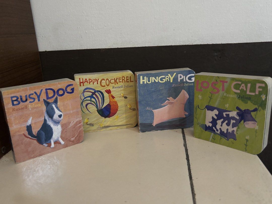 Hardbound short children's story (Category: Children's Books) located in Quezon City. Submitted by msuyo (Listing ID 1469385026, Image 2). Description: Sold as a set Gruffalo book for reference only.