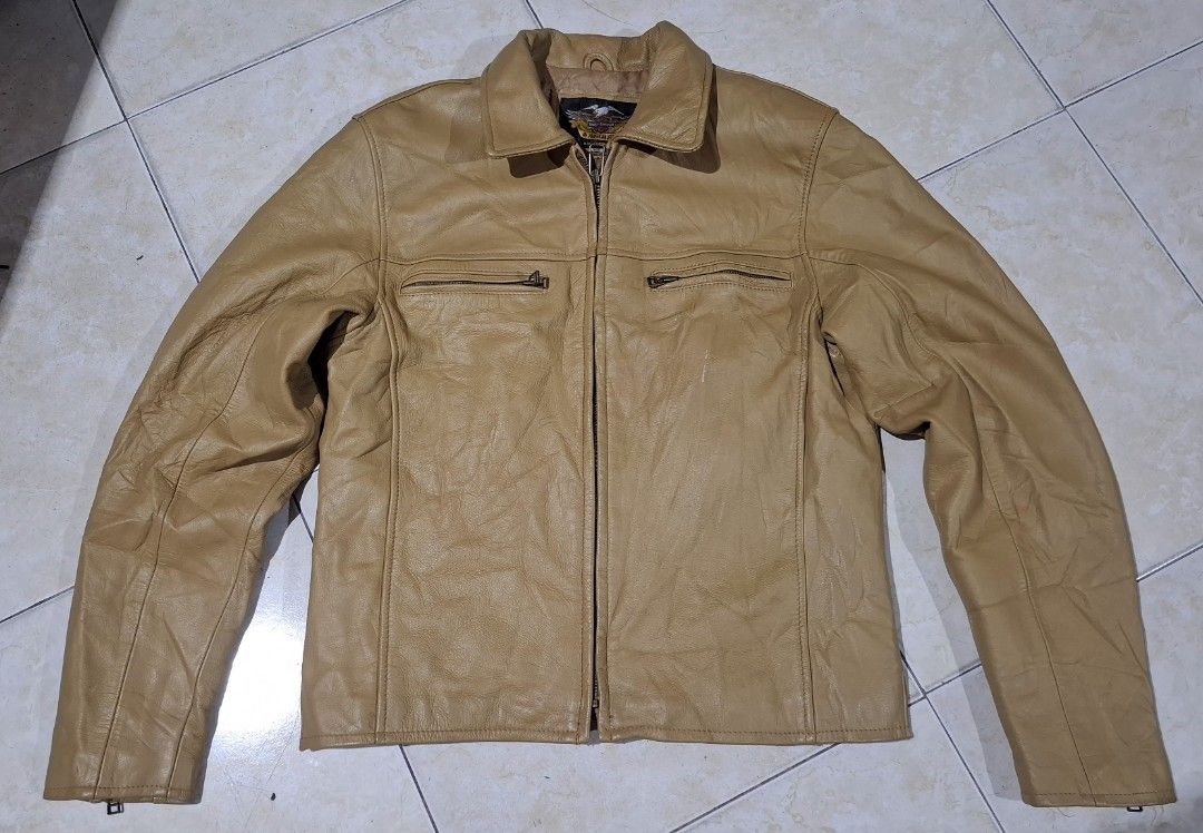 Harley Davidson Single Rider (Category: Coats, Jackets and Outerwear) located in Baguio. Submitted by thriftrot (Listing ID 1469200027, Image 1). Description: Harley Davidson Single Rider Sign of usage No major issue Medium fit Loc. Baguio Add shipping fee .