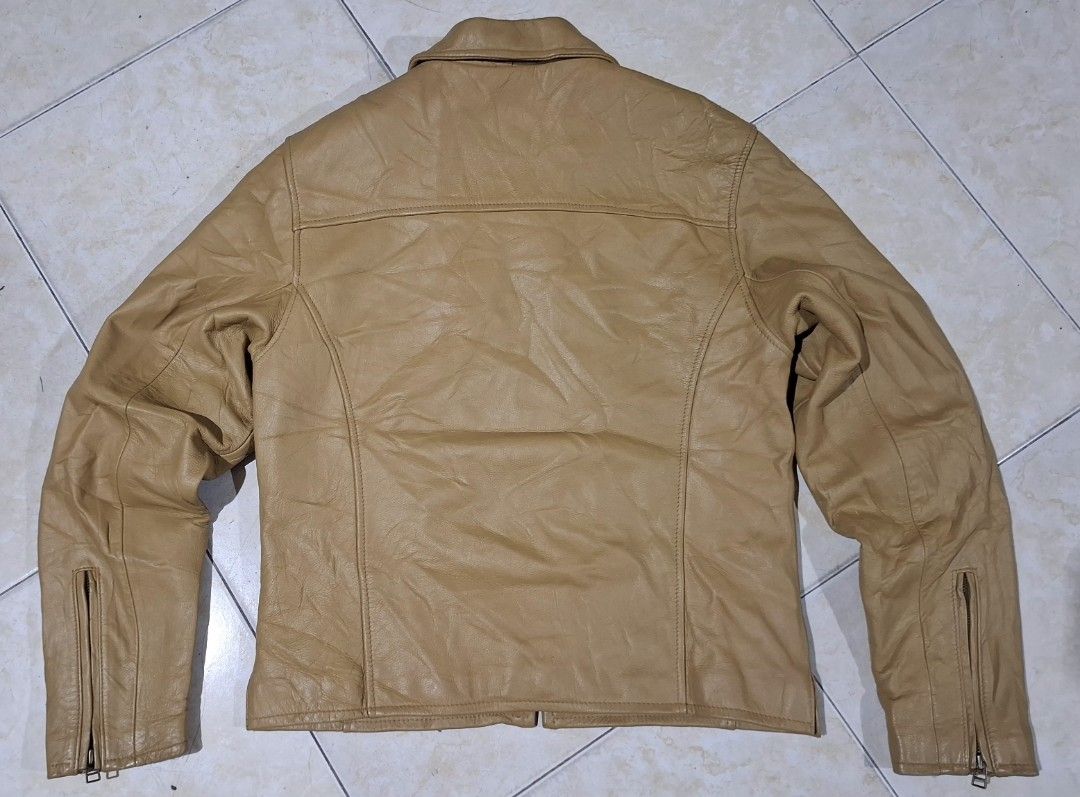 Harley Davidson Single Rider (Category: Coats, Jackets and Outerwear) located in Baguio. Submitted by thriftrot (Listing ID 1469200027, Image 3). Description: Harley Davidson Single Rider Sign of usage No major issue Medium fit Loc. Baguio Add shipping fee .