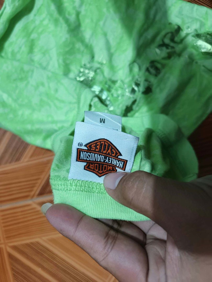 Harley Davidson Y2K (Category: Others Tops) located in Alaminos. Submitted by thriftings625 (Listing ID 1469170982, Image 3). Description: No issue Color rate: 9/10 Excellent condition No stains, no pinhole, no lints.
