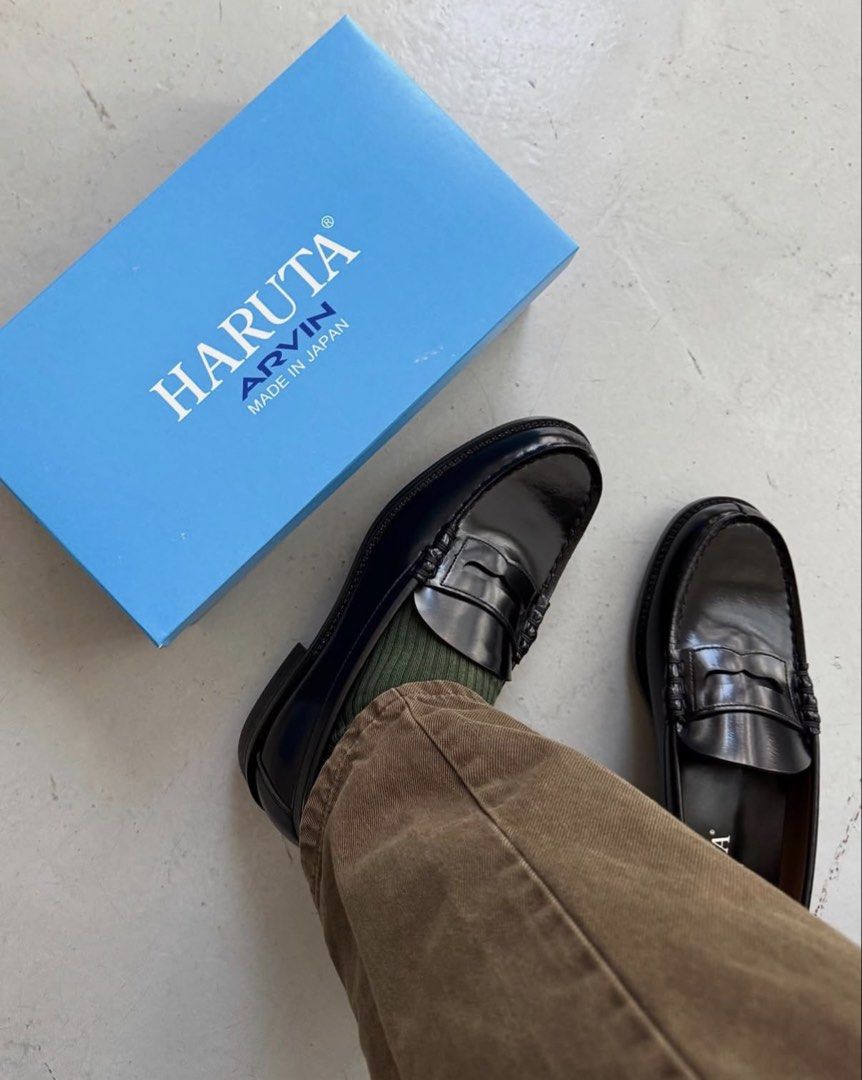 Haruta Arvin Leather Loafers (Category: Casual Shoes) located in Quezon City. Submitted by nicolemansalaa (Listing ID 1469240960, Image 1). Description: Brand: Haruta Arvin Style: Classic penny loafer 6550 Color: Black Material: High-quality leather Origin: Made in Japan Inclusions: Comes with original blue Haruta shoebox Condition: fitted only almost bnew.