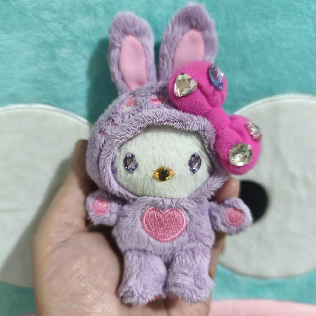 Hello Kitty Vintage (Category: Plushies & Soft Toys) located in Iloilo. Submitted by geselalpan30231 (Listing ID 1469162303, Image 1). Description: .