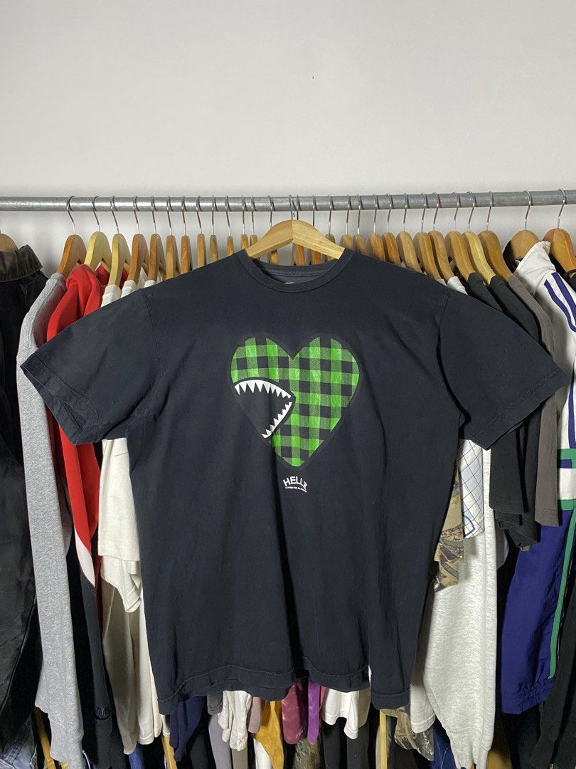 Hellz Shirt (Category: Formal Shirts) located in Trece Martires City. Submitted by ridgeridethrift (Listing ID 1469244145, Image 1). Description: Width- 21.5 Length - 28.5 Crack prints , color rate : 8.5/10.