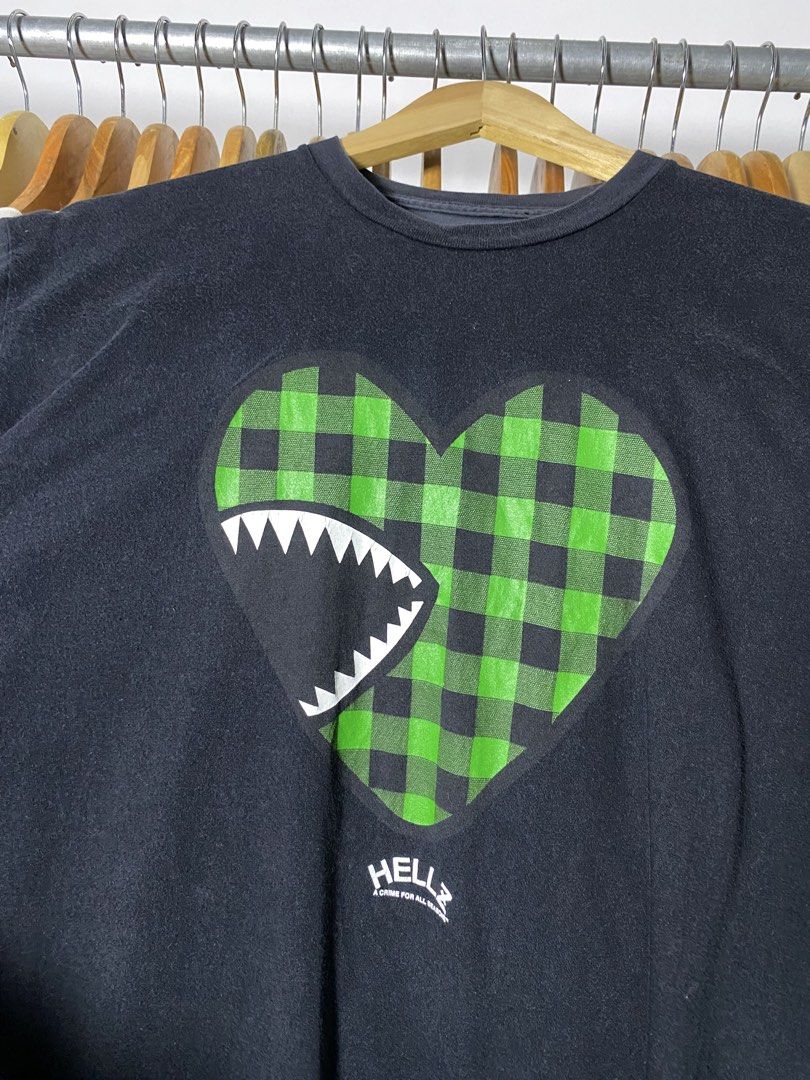 Hellz Shirt (Category: Formal Shirts) located in Trece Martires City. Submitted by ridgeridethrift (Listing ID 1469244145, Image 2). Description: Width- 21.5 Length - 28.5 Crack prints , color rate : 8.5/10.