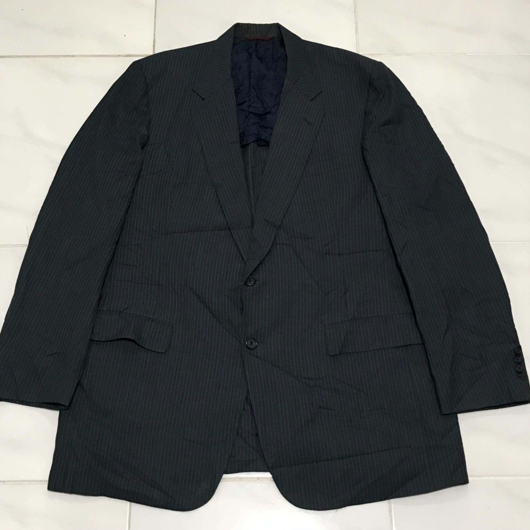 HERITAGE COAT BLAZER SUIT FORMAL XL (Category: Coats, Jackets and Outerwear) located in Cavite. Submitted by justthrift06 (Listing ID 1469170592, Image 1). Description: DIMENSION 25X35 GOOD CONDITION SHIPPING NATIONWIDE.