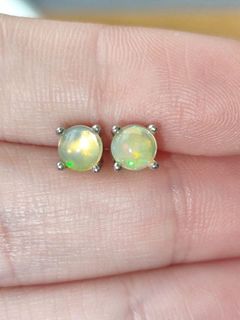 (Category: ) located in . Submitted by allaboutgemsandco (Listing ID 1469234758, Image 1). Description: .