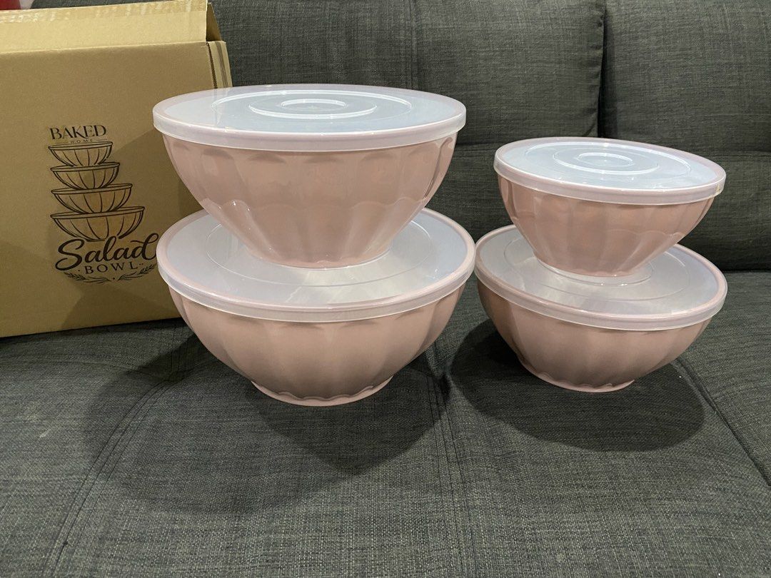 High Quality Pink Bowls Set with Lid (Category: Other Kitchenware & Tableware) located in Manila. Submitted by dealrack (Listing ID 1469380682, Image 1). Description: .