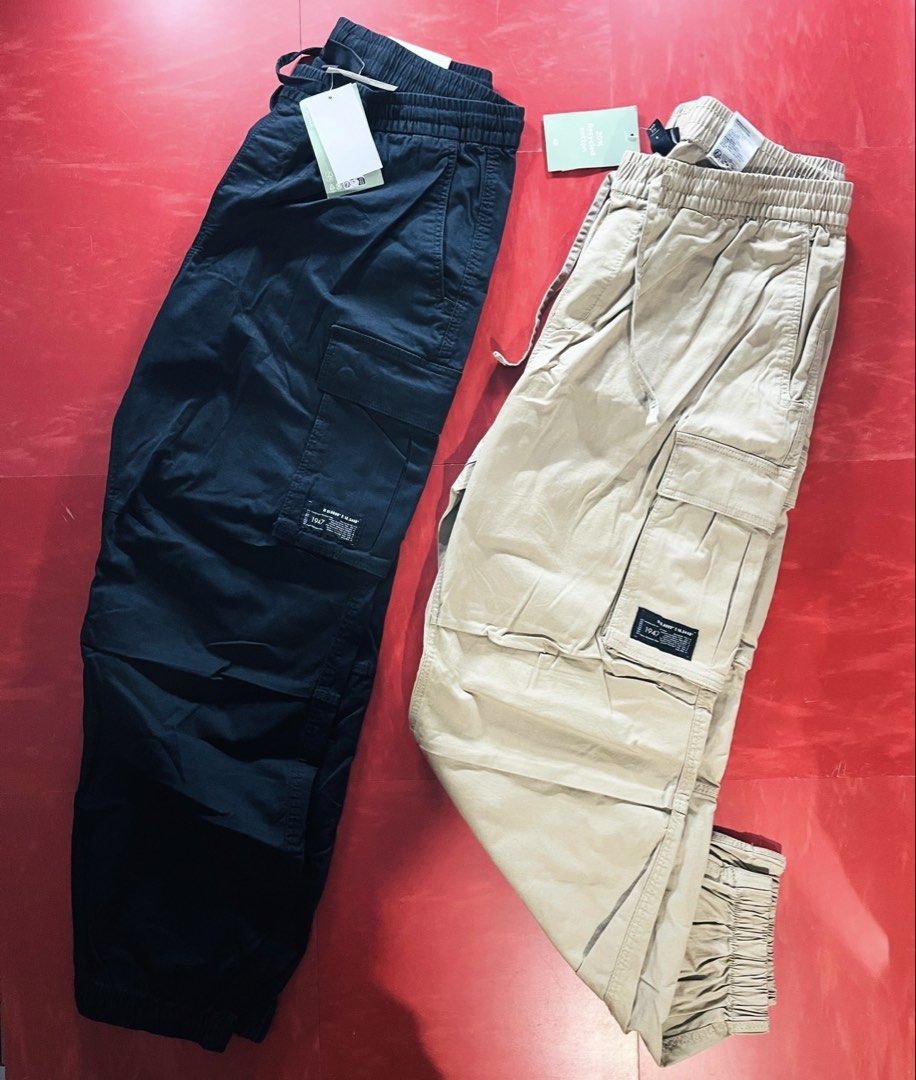 H&M cargo jogger pants mens (Category: Jeans) located in Quezon City. Submitted by akieo (Listing ID 1469335790, Image 1). Description: H&M Mens Cargo pants Brand new Black khaki Price 1k each only Qc Shipping available .
