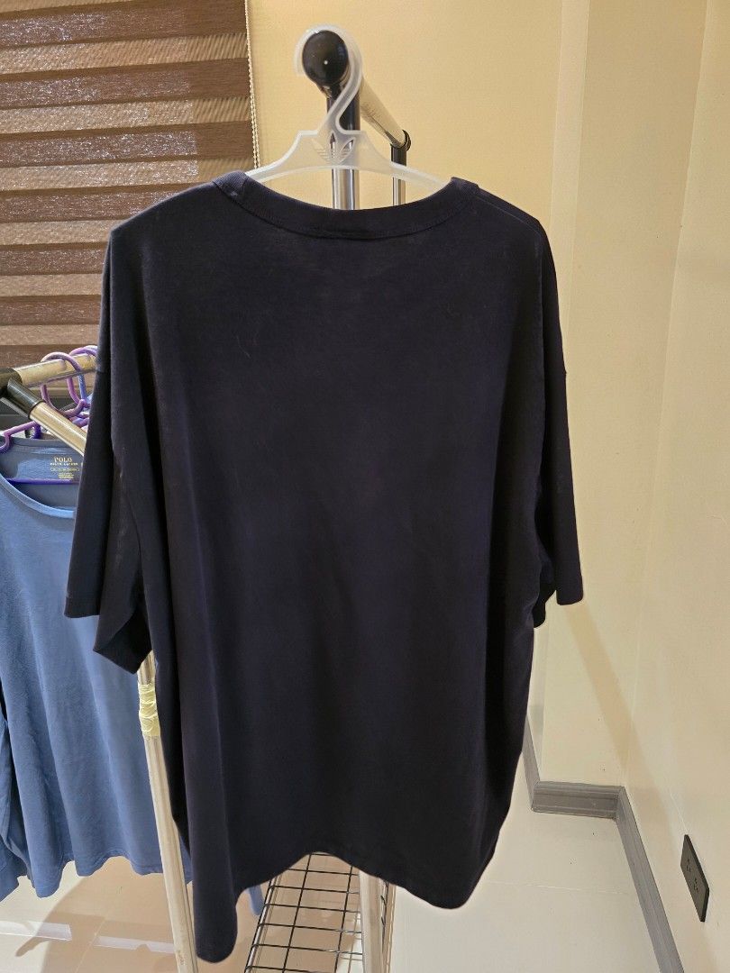H&M Coolmax Tee (Category: Tshirts & Polo Shirts ) located in Baguio. Submitted by carinoshawn (Listing ID 1469239913, Image 3). Description: H&M Coolmax Tee Dark Blue Good condition 23x28.