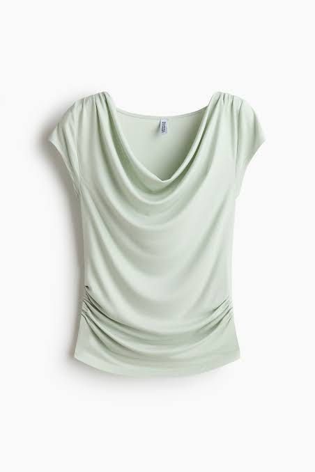 H&M Draped Jersey Top Light Green (Category: Sleeveless) located in Batangas. Submitted by wearmegals (Listing ID 1469191523, Image 1). Description: .