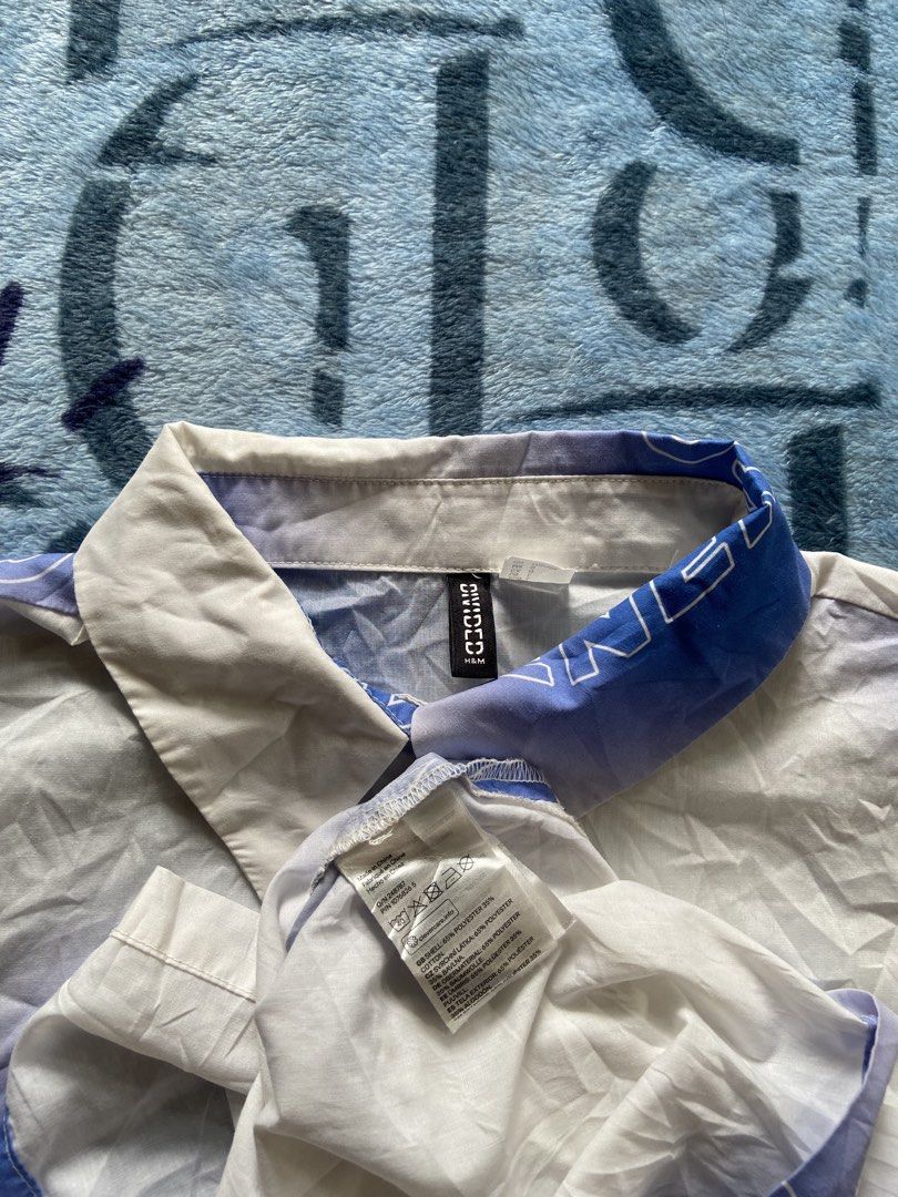 H&M “ENERGY GRAPHIC” POLO BUTTON DOWN (Category: Tshirts & Polo Shirts ) located in Davao. Submitted by re.wornn (Listing ID 1469216587, Image 3). Description: •LARGE W23 L27 •GOOD AS NEW CONDITION 🏷️350 ADD SHIP 📩DM.