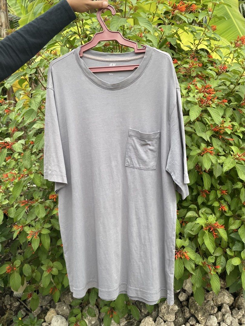 H&M Pocket Shirt (Category: Tshirts & Polo Shirts ) located in Cebu City. Submitted by flyasm3 (Listing ID 1469263510, Image 1). Description: don’t be shy send offers 🙂‍↕️, message for details 🫡.