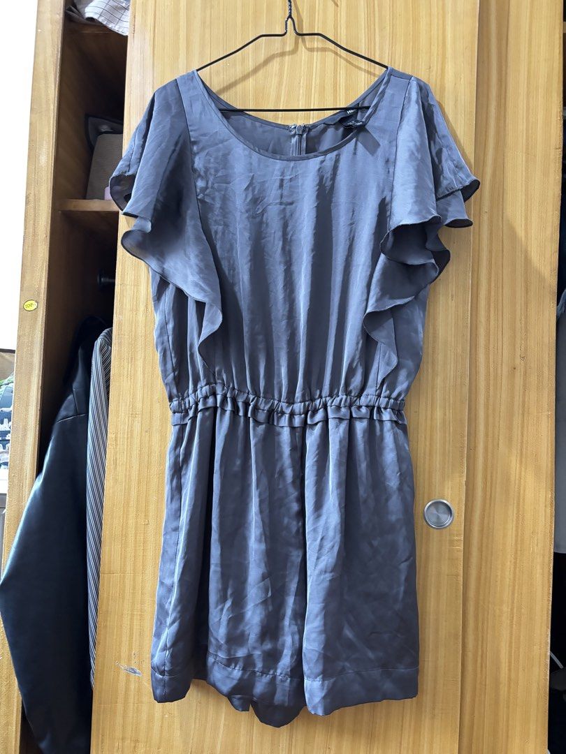 H&M Satin Gray Romper (Category: Rompers) located in Manila. Submitted by maurisio (Listing ID 1469286188, Image 1). Description: .