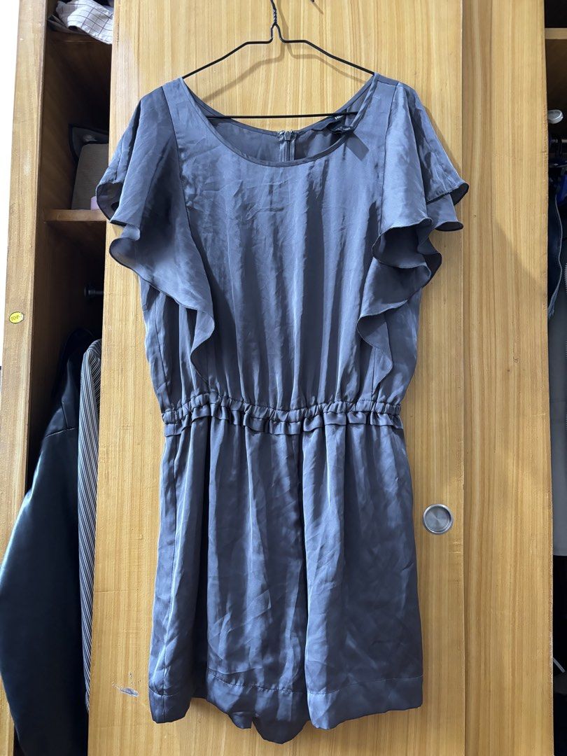 H&M Satin Gray Romper (Category: Rompers) located in Manila. Submitted by maurisio (Listing ID 1469286188, Image 2). Description: .