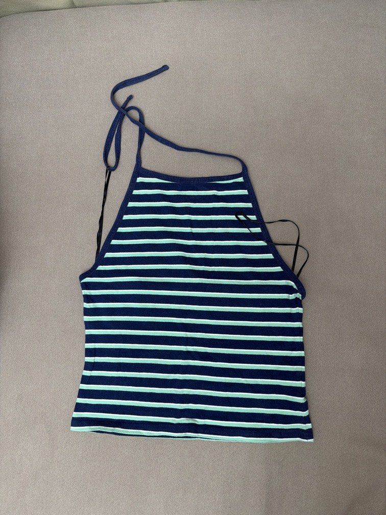 H&M Striped Backless Halter Top (Category: Sleeveless) located in Las Pinas. Submitted by thealyssacloset (Listing ID 1469214683, Image 1). Description: .