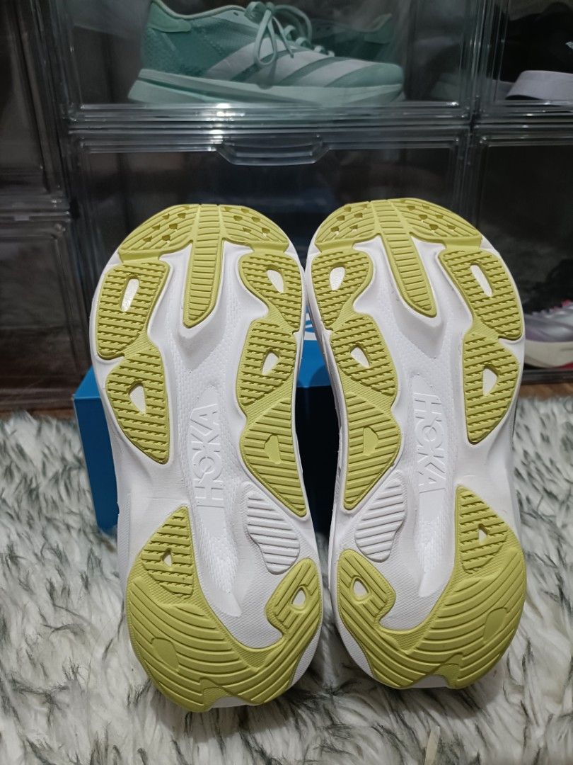 Hoka Skyflow Womens (Category: Sneakers) located in Navotas City. Submitted by irwin.deocampo (Listing ID 1469234075, Image 3). Description: ‼️RUSH SALE‼️ 👟Hoka Skyflow Womens Condition: 10/10 Size: 5.5us 36.5euro 22.5cm Price: 3500 + Shipping Fee (NEGOTIABLE) DM FOR MORE INFO📩.