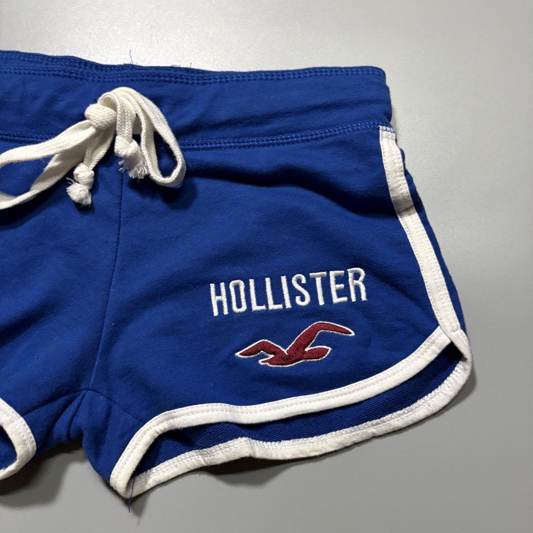 Hollister 2000s Dolphin Sweat Shorts (Category: Shorts) located in Quezon. Submitted by bayabaskartell (Listing ID 1469236248, Image 2). Description: .