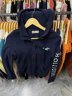 (Category: ) located in . Submitted by riyizthriftz (Listing ID 1469298335, Image 1). Description: .