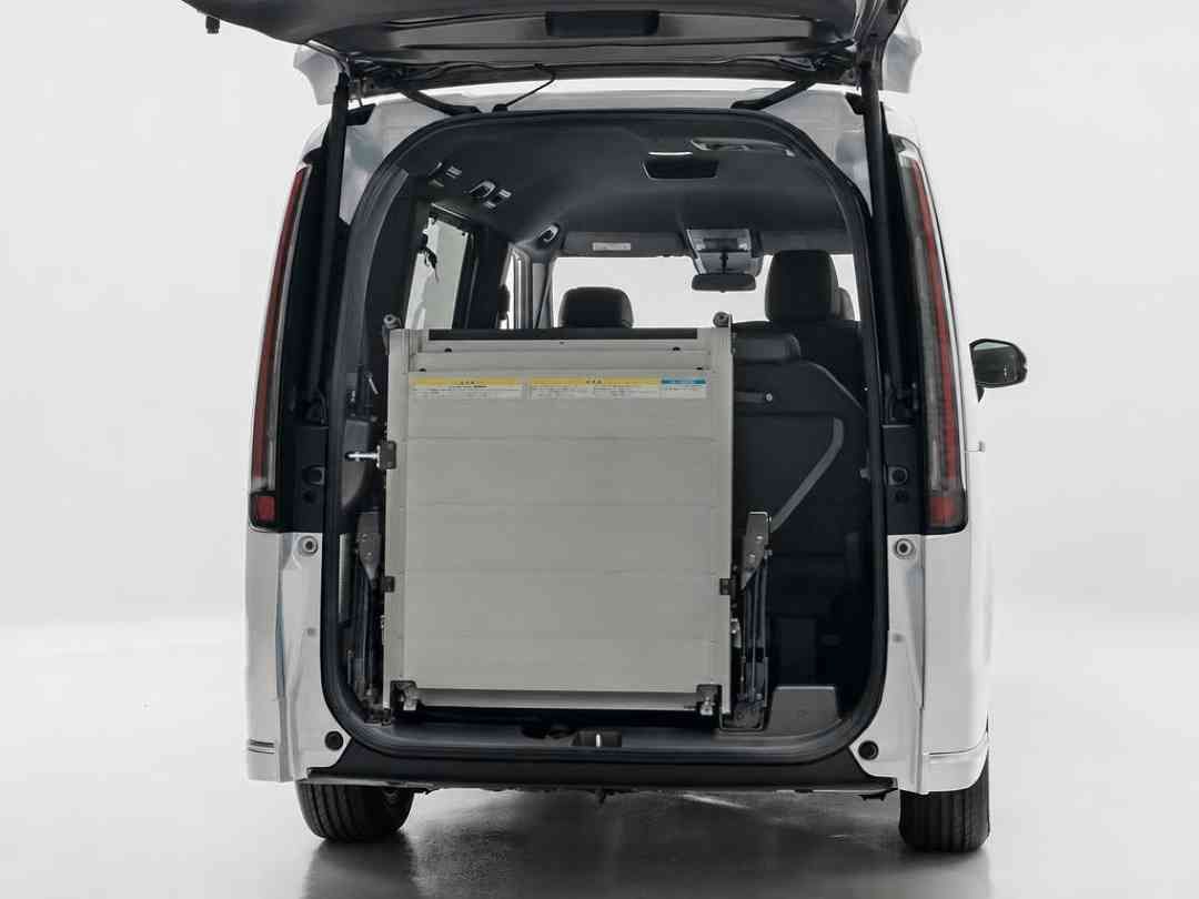 Honda Stepwgn 1.5A Spada Welcab, Cars, Used Cars on Carousell