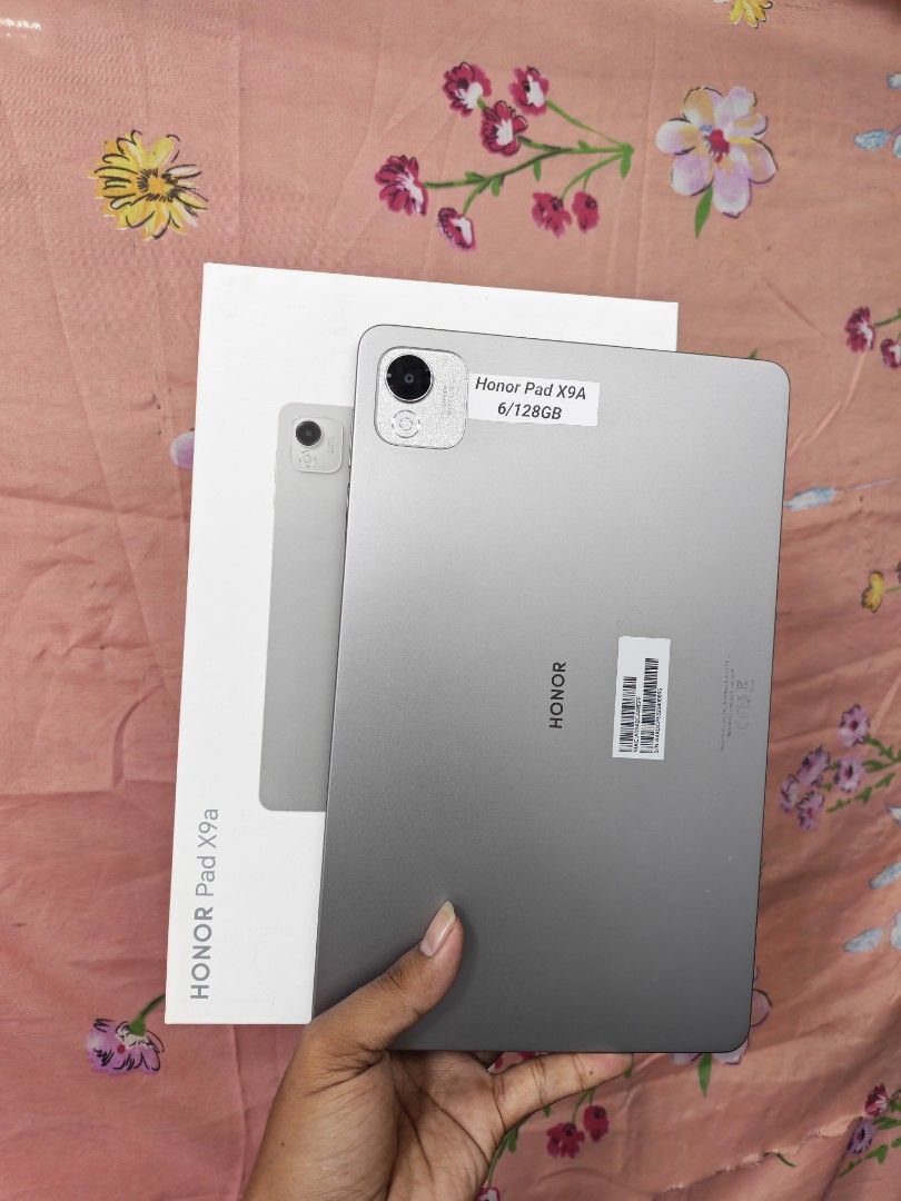 HONOR PAD X9A 6/128GB WIFI COMPLETE (Category: Android) located in San Juan City. Submitted by ABTGadgets (Listing ID 1469283624, Image 1). Description: SALE OR SWAP SA LOWER UNIT+ CASH 12,500 NEGOTIABLE WIFI VARIANT MAKINIS / NO DENTS NO HIDDEN ISSUE TESTO TO SAWA QUICK SPECS: 120hz FAST DISPLAY SNAPDRAGON 685 MAIN CAMERA 8MP SELFIE CAMERA 5MP 8300mAh BATTERY 35w FAST CHARGER INCLUSION:UNIT,KEYBOARD,CHARGER,BOX SAME SERIAL CAN DO DELIVERY + SF A