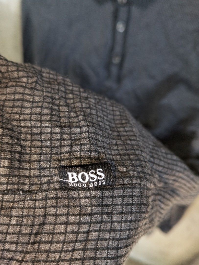 Hugo boss Polo (Category: Tshirts & Polo Shirts ) located in Alaminos. Submitted by thrift-matic (Listing ID 1469264827, Image 2). Description: .