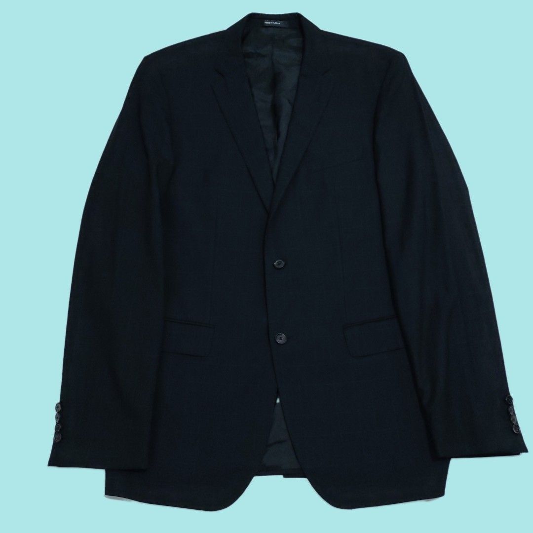 Hugo Boss Super 130 (Category: Coats, Jackets and Outerwear) located in Tarlac. Submitted by senkustuff (Listing ID 1469185536, Image 1). Description: - Brand: Hugo Boss - Color: Classic Black - Material: Premium Super 130 Wool - Origin: Made in Turkey - Style: Two-button closure, notched lapels, and flap pockets - Interior: Fully lined with multiple pockets and Hugo Boss branding - Condition: Excellent, clean lines with timeless tailoring Dimes 