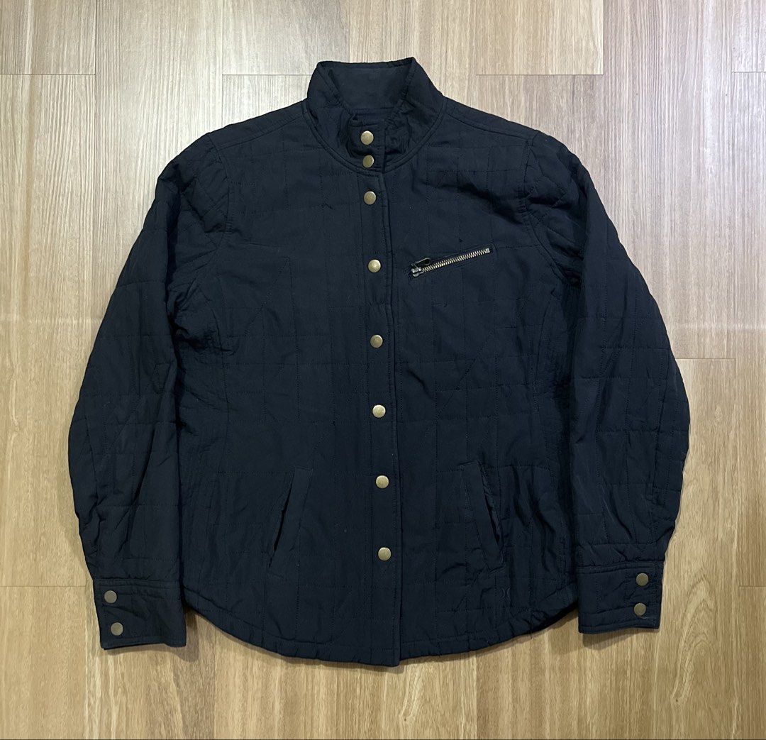 Hurley Quilted Shirt Jacket (Category: Coats, Jackets and Outerwear) located in Porac. Submitted by macky.ron (Listing ID 1469392876, Image 1). Description: Length:27 Width: 20 Condition: 9/10 Color rate: 9/10 Issue (s): None Complete Tags.