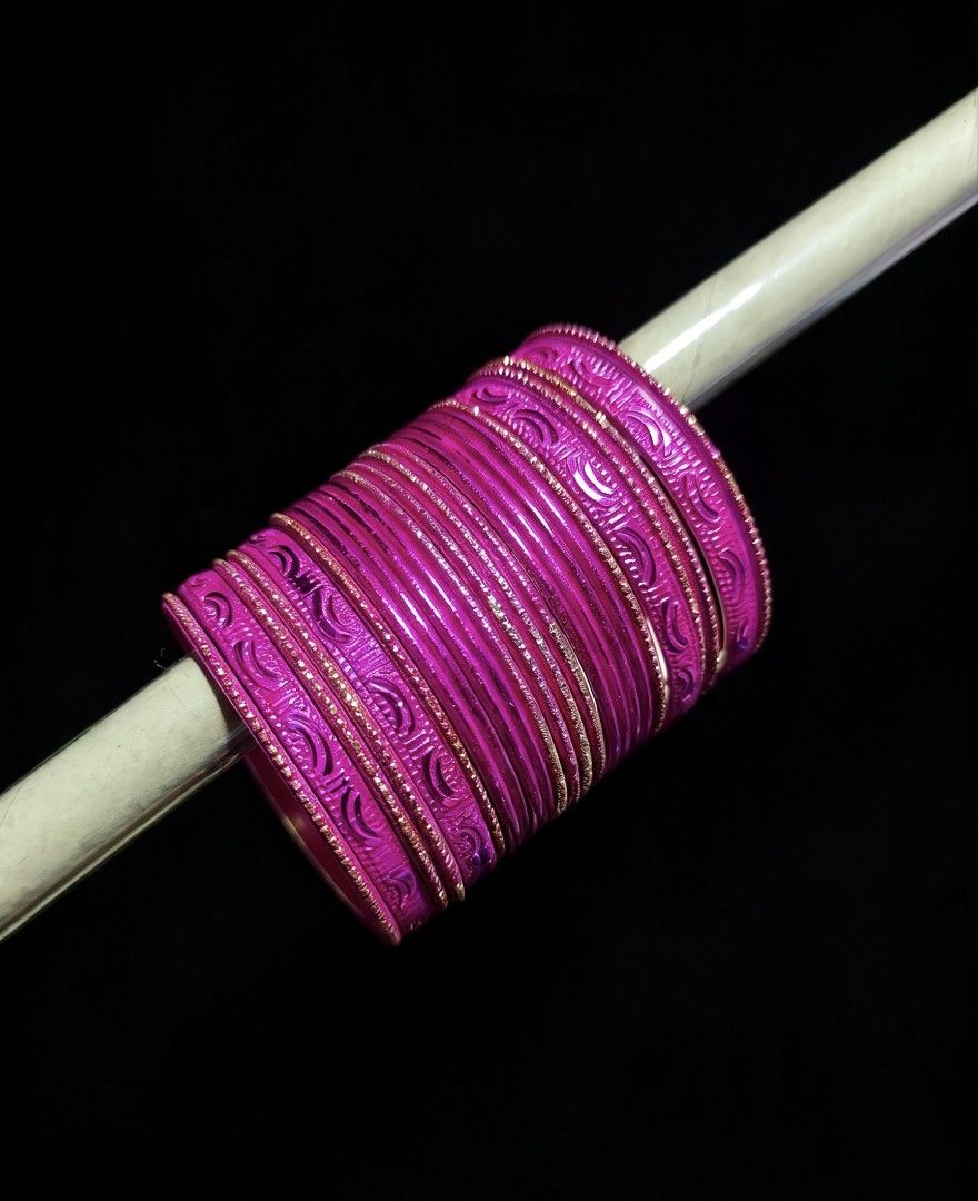 Indian Bangles (Category: Bracelets) located in Makati City. Submitted by khrizaccessories (Listing ID 1469290410, Image 2). Description: made in india medium and large pink.