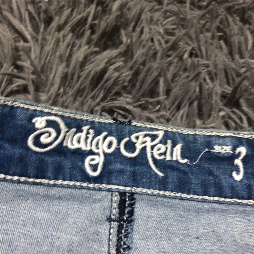 Indigo Rein (Category: Shorts) located in Camiling. Submitted by thriftscape2024 (Listing ID 1469329788, Image 3). Description: Excellent Condition Color rate: 9/10 Issue: ❌❌❌ W: 28 L: 10 Thigh: 10 Leg Opening: 9.