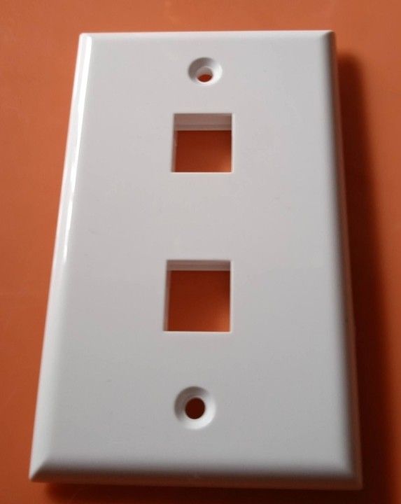 IO Faceplate 2 Port (Category: Office & Business Technology) located in Manila. Submitted by goodviber.corp (Listing ID 1469238203, Image 1). Description: .
