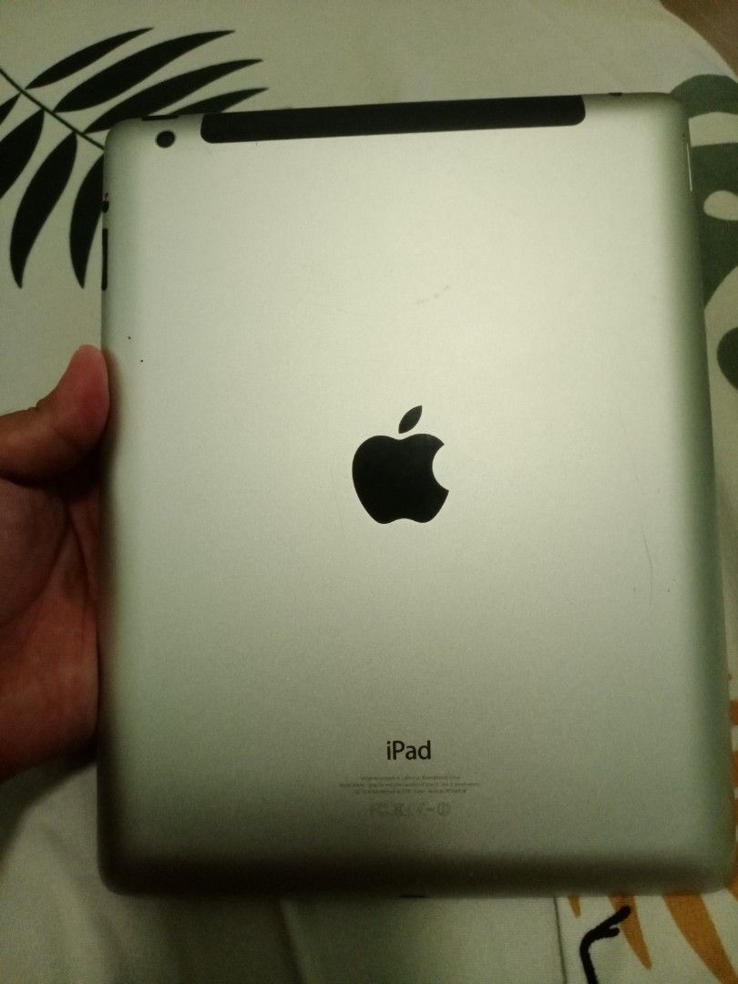 Ipad 4th Generation (Category: Other Gadgets) located in Baguio. Submitted by sherwin_1204 (Listing ID 1469202166, Image 3). Description: .