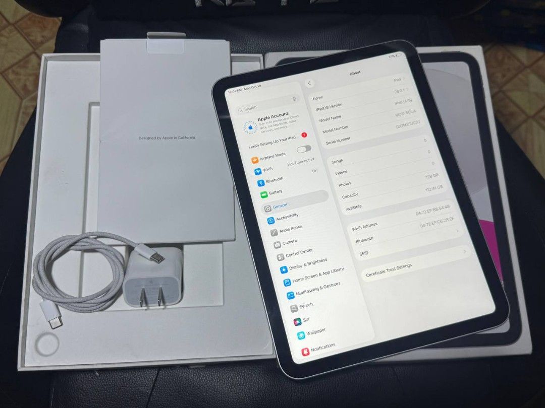 Ipad a16 11th gen 128gb 100bh (Category: iPad) located in Manila. Submitted by warmhorse.7002aa (Listing ID 1469211486, Image 2). Description: iPad A16 11th Gen | 128gb silver 🥈 🥈 ✨ Good as New 🔋 100% Battery Health ✅ 14 Cycle count 🛡️ Under Apple Warranty till April 2027 ✅ All Working, no issue no history repair With 1 week personal warranty for your assurance Price 23k 📦 Inclusions: • Original box • orig charger.