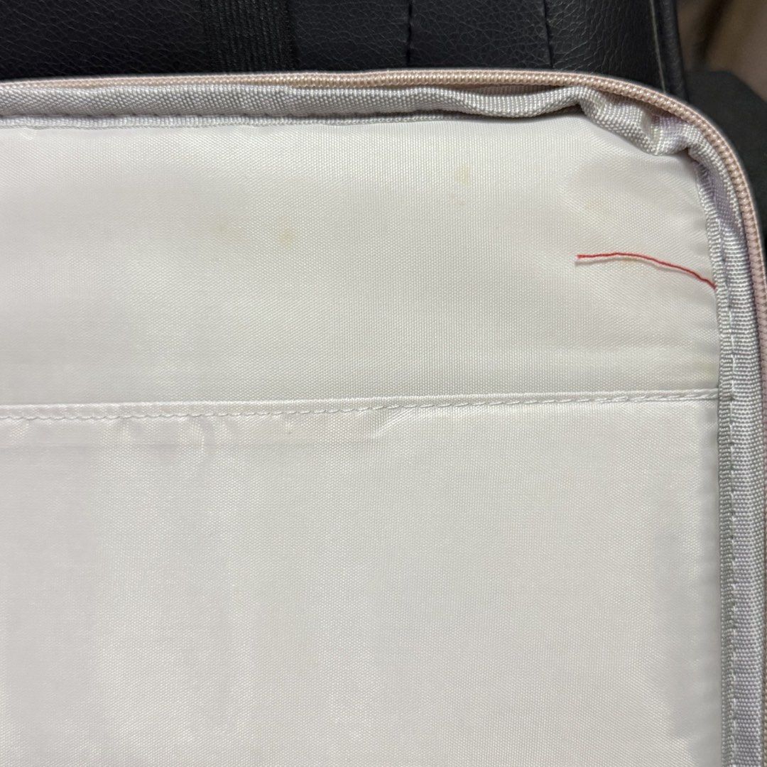 iPad Pouch Bag Case Light Pink 10.9 Inch (Category: Other Mobile & Gadget Accessories) located in Manaoag. Submitted by yeonwuv (Listing ID 1469173630, Image 3). Description: • See close-up photos for flaws (small stain) • Gcash payment | J&T shipping.
