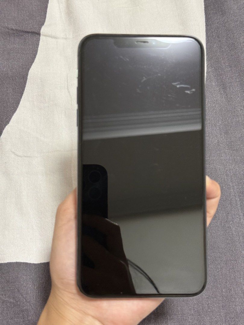 Iphone 11 Pro Max 64GB (Category: iPhone 11 Series) located in Pasig City. Submitted by mcetadc (Listing ID 1469282512, Image 3). Description: READ CAREFULLY!! Issues: -Scratches on phone screen (See Pictures) Iphone 11 Pro Max 64GB Midnight Green -No sim restrictions. -No other inclusions. Phone Only. -Battery Health 78% -No History of repairs. -All buttons working. -Face ID Working. For MEETUP ONLY. IWAS SCAM. CAPITOL COMMONS, PASIG CITY ONLY..