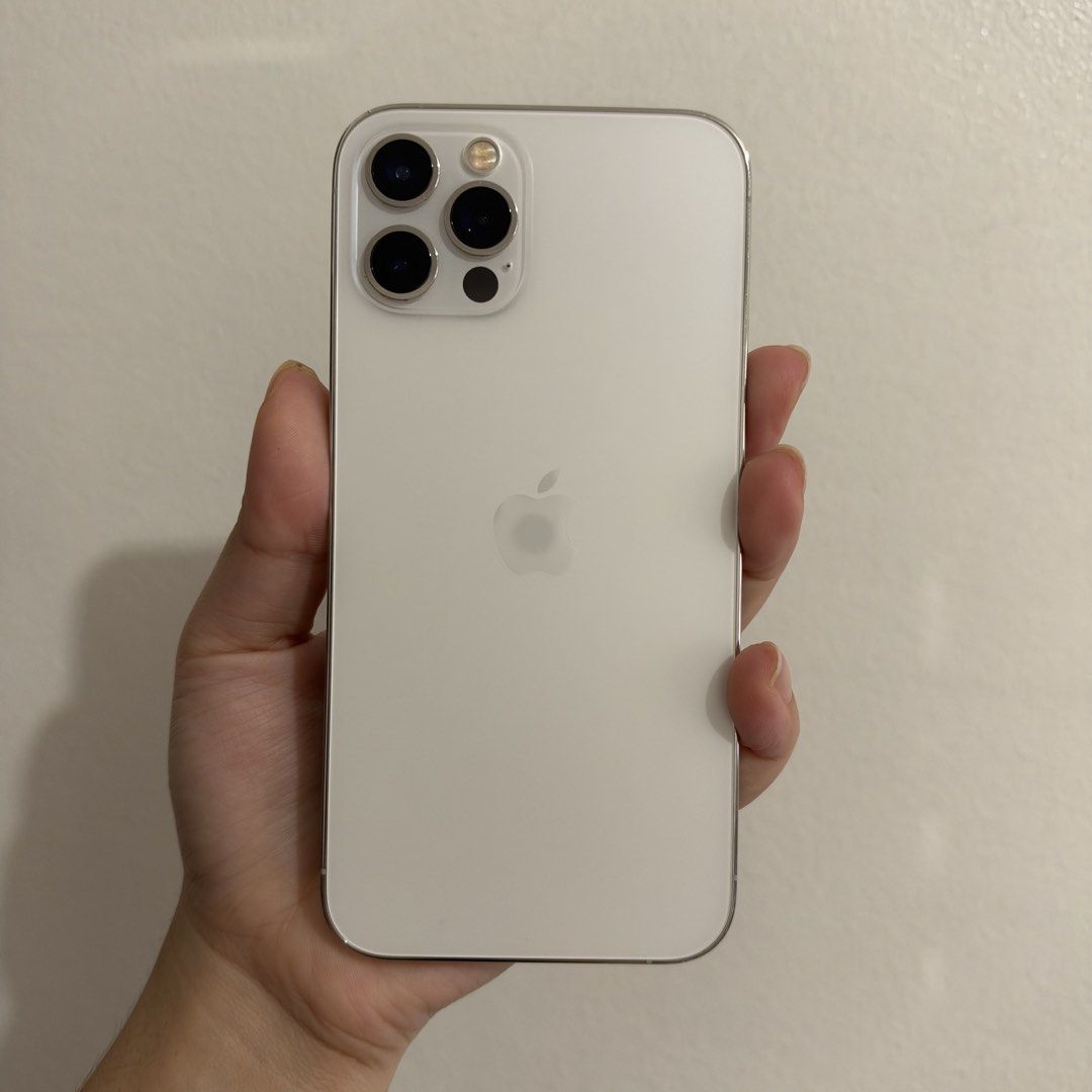 iPhone 12 Pro 128GB US Variant (Category: iPhone 12 Series) located in Pasig City. Submitted by amdlt (Listing ID 1469189072, Image 2). Description: iPhone 12 Pro 128GB US Variant 69% battery health All original parts, no history of repair Signs of usage / dent posted No any other known issue.