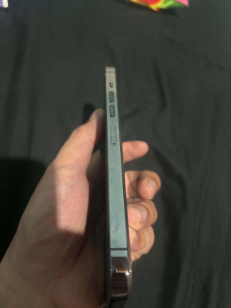 Iphone 13 (Category: iPhone 13 Series) located in Antipolo. Submitted by chaelvin29 (Listing ID 1469305847, Image 2). Description: Iphone 13 Pro Max 1TB Battery Replaced 100% ( Replaced ) LCD ( Replaced) All buttons working Face ID working Camera 100% Speaker 100% Charger Original Yung battery and LCD replaced na Service Center sa Saudi mismo kaya hindi fake.