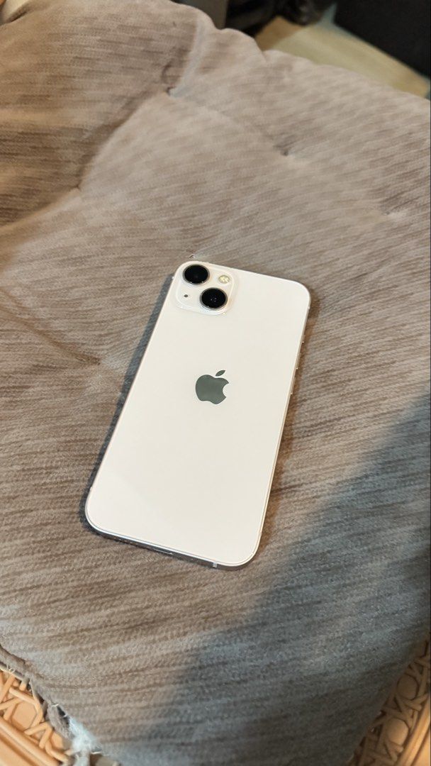 iPhone 13 256GB (Category: iPhone 13 Series) located in Del Monte. Submitted by jazreenzantua (Listing ID 1469228211, Image 3). Description: * Model: iPhone 13 * Storage: 256GB * Condition: Secondhand, well-maintained * Physical condition: No dents * Screen: Previously repaired (disclosed for transparency) * Inclusions: Charger (not original) 📌 Honest note: The screen has been repaired previously. Please feel free to inspect and test the unit up