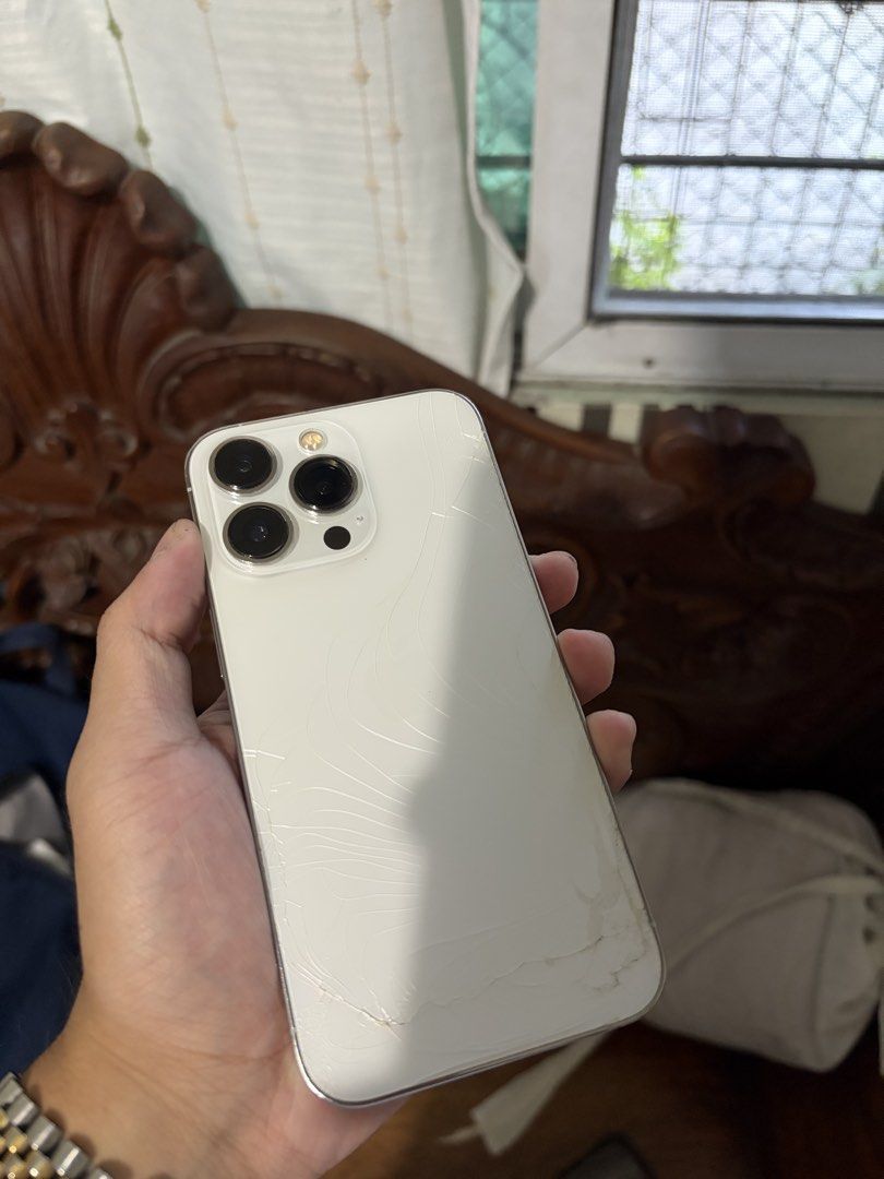 Iphone 13 pro 256gb (Category: iPhone 13 Series) located in Manila. Submitted by thriftease11 (Listing ID 1469295322, Image 3). Description: Iphone 13 Pro 256Gb All Working Truetone ✅ Face ID✅ All buttons✅ Camera✅ 70% Battery Health Unli reset yan Not Bypassed Anysim Issue Backglass (hindi affected performance) Personal use.